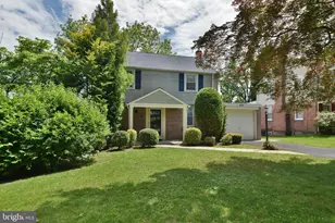 420 Forest Hills Ave, Philadelphia, PA 19116 - Photo 2