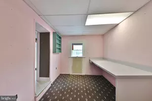 420 Forest Hills Ave, Philadelphia, PA 19116 - Photo 20