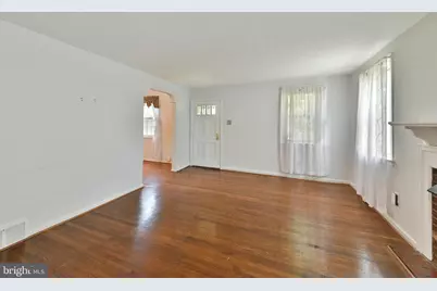 420 Forest Hills Avenue, Philadelphia, PA 19116 - Photo 6
