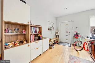 2122 E Susquehanna Ave, Philadelphia, PA 19125 - Photo 4