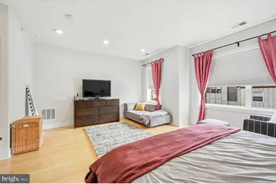 2122 E Susquehanna Avenue, Philadelphia, PA 19125 - Photo 14