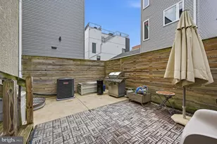 2122 E Susquehanna Ave, Philadelphia, PA 19125 - Photo 10