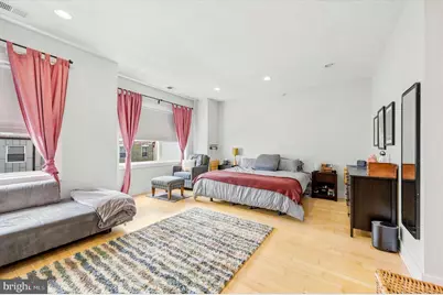 2122 E Susquehanna Avenue, Philadelphia, PA 19125 - Photo 12