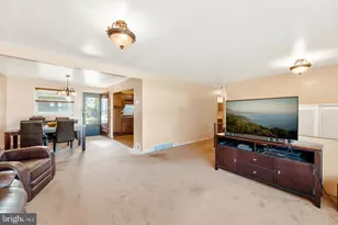 823 Rennard St, Philadelphia, PA 19116 - Photo 8