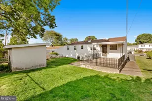 823 Rennard St, Philadelphia, PA 19116 - Photo 40