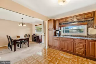 823 Rennard St, Philadelphia, PA 19116 - Photo 14