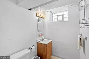 9223 Crispin St, Philadelphia, PA 19114 - Photo 16
