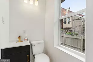 2304 Nicholas St, Philadelphia, PA 19121 - Photo 12