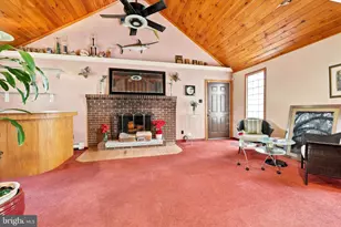 897 Pne Hl Rd, Philadelphia, PA 19115 - Photo 8