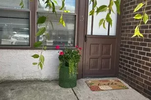 611 Roxborough Ave, Philadelphia, PA 19128 - Photo 2