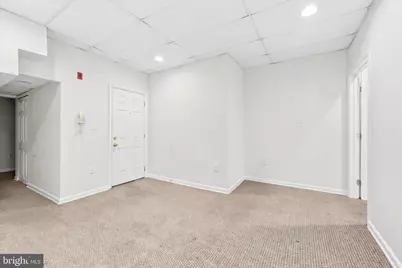 35 S 19th Street #2, Philadelphia, PA 19103 - Photo 2