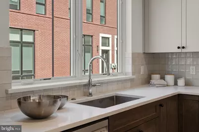 956 N 6th Street, Philadelphia, PA 19123 - Photo 18