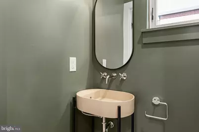 956 N 6th Street, Philadelphia, PA 19123 - Photo 36