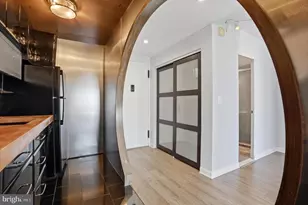 200 Locust St, Philadelphia, PA 19106 - Photo 12
