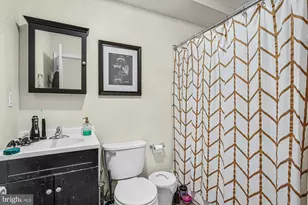 1215 S 18th St, Philadelphia, PA 19146 - Photo 36