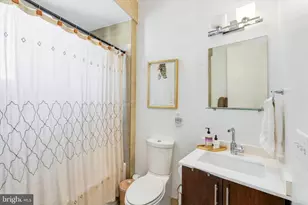 826 N 3rd St, Philadelphia, PA 19123 - Photo 16