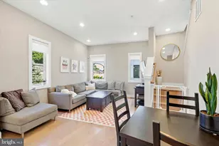 826 N 3rd St, Philadelphia, PA 19123 - Photo 2