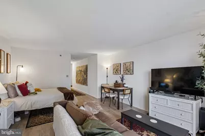 2020 Walnut Street #12F, Philadelphia, PA 19103 - Photo 4