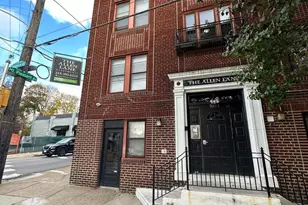 7057 Cresheim Rd, Philadelphia, PA 19119 - Photo 2