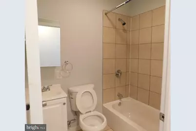 1339 W Seltzer Street, Philadelphia, PA 19132 - Photo 6