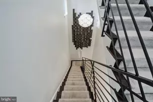 802 Locust St, Philadelphia, PA 19107 - Photo 4