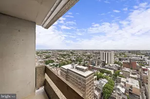 1326 Spruce St, Philadelphia, PA 19107 - Photo 16