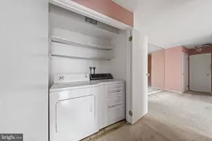 1326 Spruce St, Philadelphia, PA 19107 - Photo 14