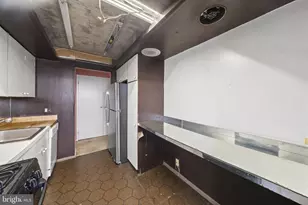 1326 Spruce St, Philadelphia, PA 19107 - Photo 22