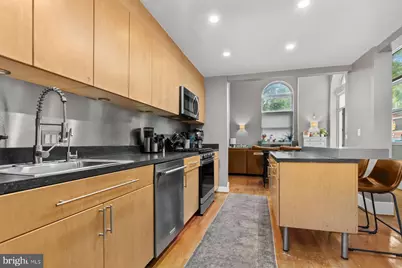1747 Christian Street #1, Philadelphia, PA 19146 - Photo 8