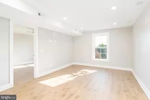 2304 N 9th St, Philadelphia, PA 19133 - Photo 14