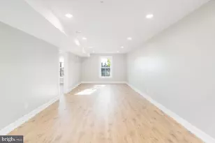 2304 N 9th St, Philadelphia, PA 19133 - Photo 12
