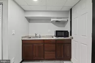 923 Anchor St, Philadelphia, PA 19124 - Photo 30