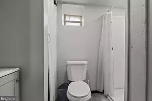 923 Anchor St, Philadelphia, PA 19124 - Photo 32