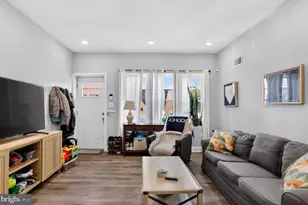 2009 S Opal St, Philadelphia, PA 19145 - Photo 4