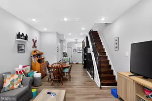 2009 S Opal St, Philadelphia, PA 19145 - Photo 8