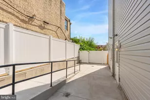 421 W Cumberland St, Philadelphia, PA 19133 - Photo 16