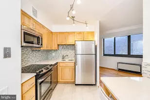 1420 Locust St, Philadelphia, PA 19102 - Photo 2