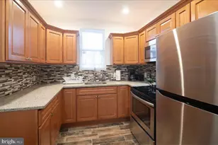 1923 N Darien St, Philadelphia, PA 19122 - Photo 8