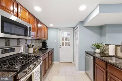1102 S Front Street, Philadelphia, PA 19147 - Photo 14