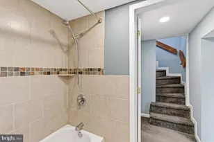 1102 S Front St, Philadelphia, PA 19147 - Photo 26