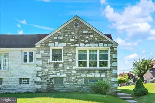 8849 Winchester Ave, Philadelphia, PA 19115 - Photo 2
