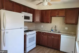 13085 Blakeslee Dr, Philadelphia, PA 19116 - Photo 6