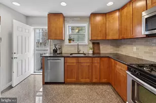941 Sigel St, Philadelphia, PA 19148 - Photo 6