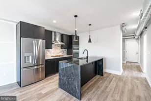 526 Brown St, Philadelphia, PA 19123 - Photo 2