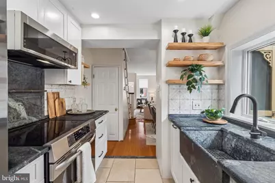 2438 Meredith Street, Philadelphia, PA 19130 - Photo 8