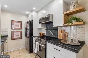 2438 Meredith St, Philadelphia, PA 19130 - Photo 6