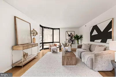 2018 Walnut Street #5B, Philadelphia, PA 19103 - Photo 4