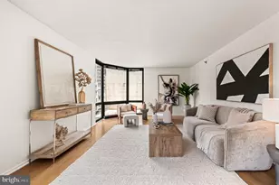 2018 Walnut St, Philadelphia, PA 19103 - Photo 4