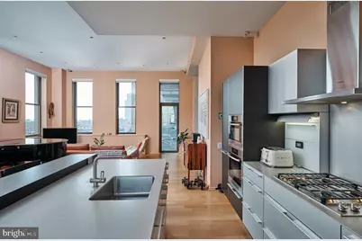 210 W Washington Square #8SE, Philadelphia, PA 19106 - Photo 18