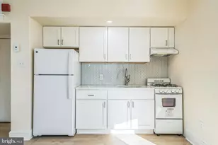 459 Martin St, Philadelphia, PA 19128 - Photo 6
